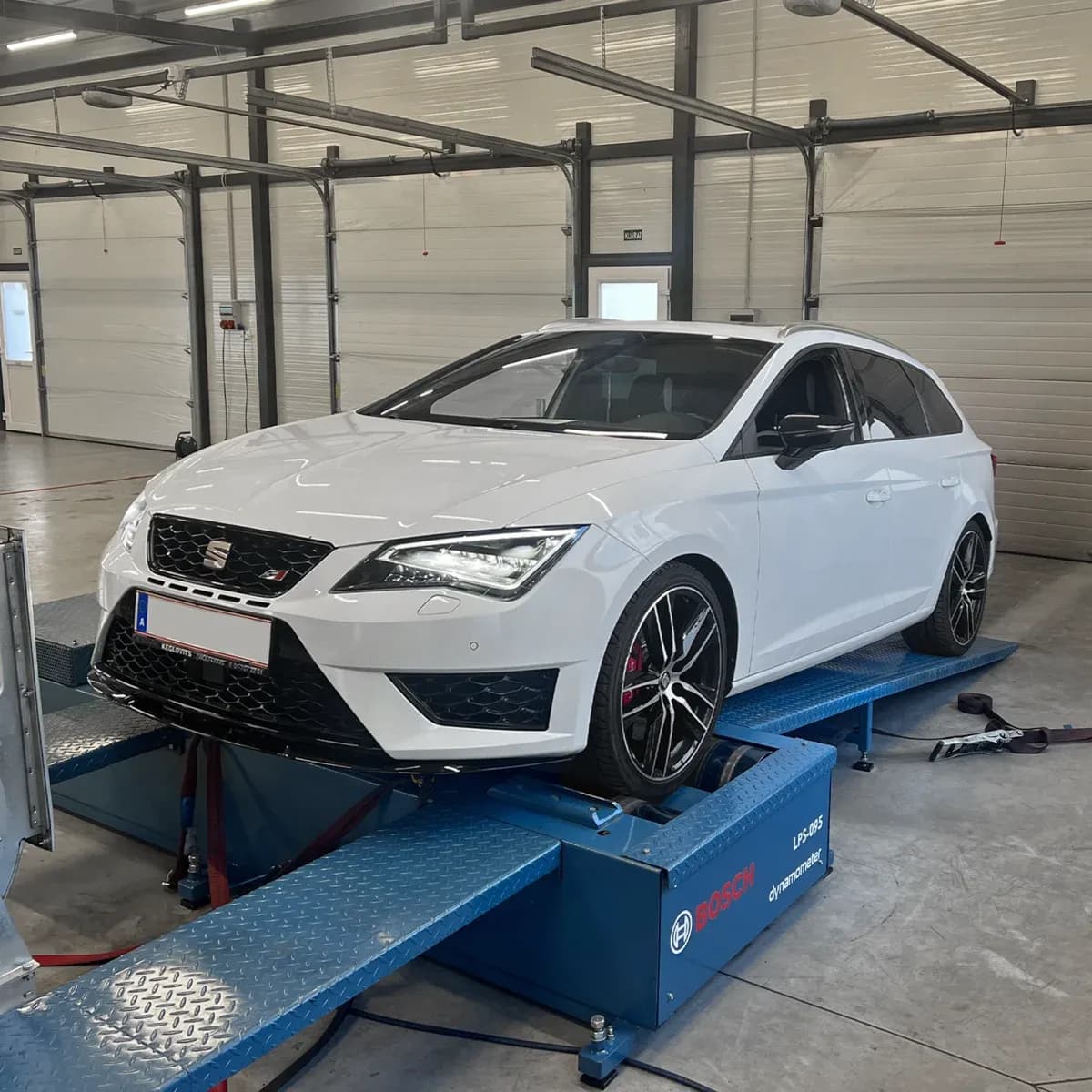 Dyno teljesítménymérés - Dynotech Chiptuning & Dyno